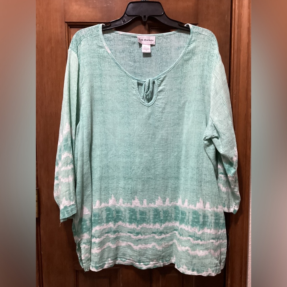 C. D. Daniels 2X green tye-dye look pullover tunic top very good condition